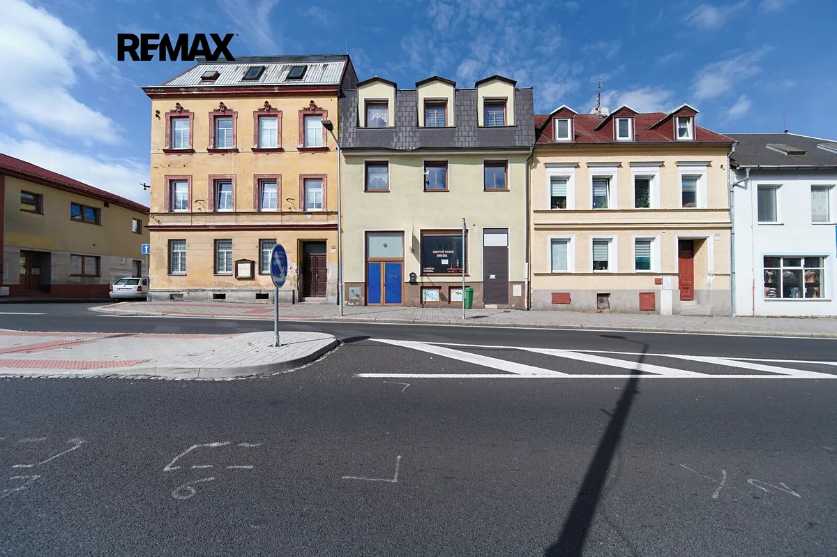 Prodej rodinného domu 332 m², pozemek 104 m²
